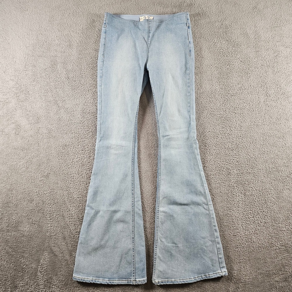 We The Free Free People Flare Jeans Light Wash Blue Pull On Size 27 Bell Bottom